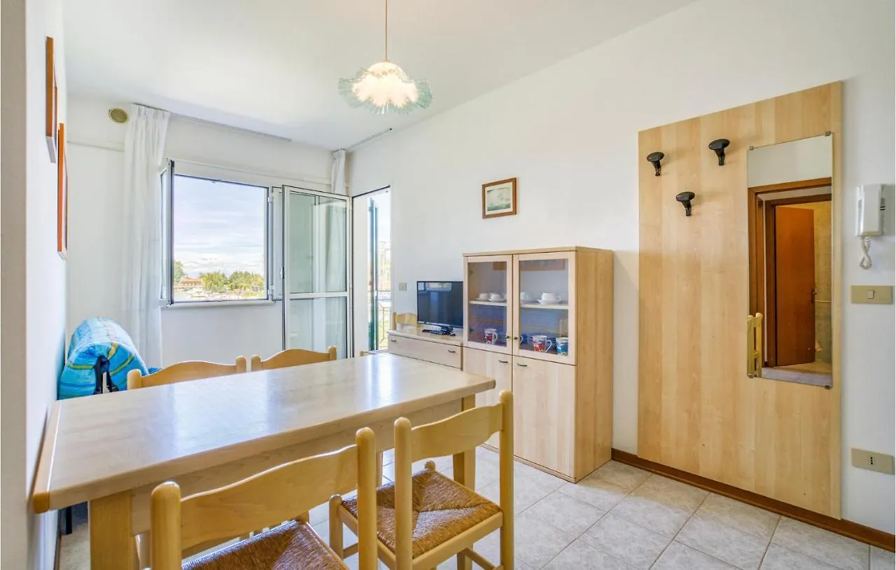 Albatros Apartment Caorle 0*,  Italy